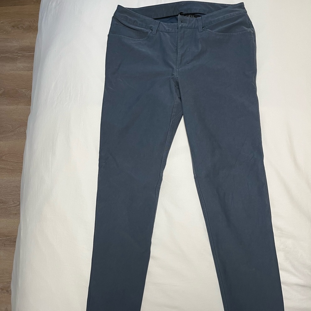 Lululemon ABC Slim Fit Utilitech Pant